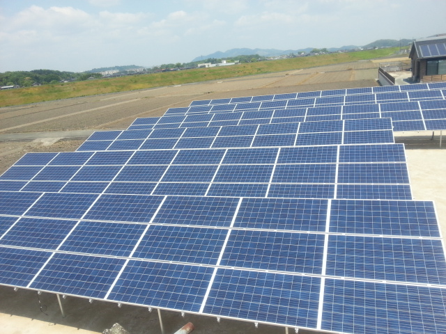 福岡県飯塚市C 57.6kw 売電開始しました。